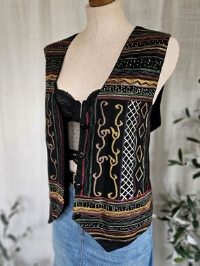 Asopo Collection Womens Vintage Embroidered Vest Boho Western Tapestry Medium